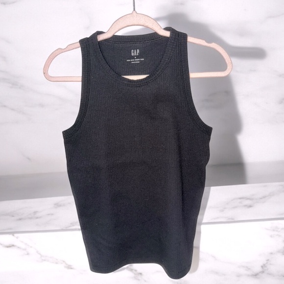 GAP Black‎ Tank Top - Picture 1 of 4